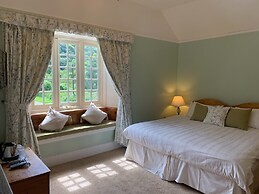 Polraen Country House