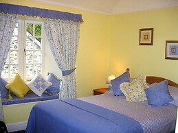 Polraen Country House