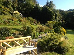 Polraen Country House