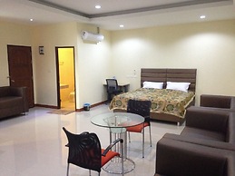 Friend's House Resort