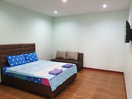 Friend's House Resort