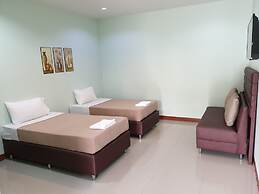 Friend's House Resort