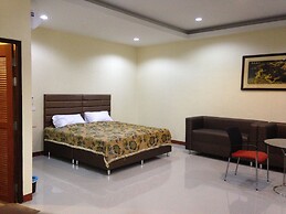 Friend's House Resort