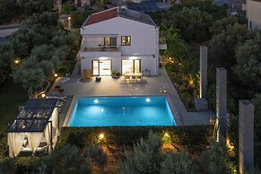 Sunlight Breeze Villa