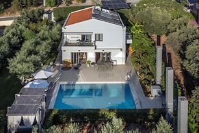 Sunlight Breeze Villa