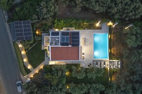 Sunlight Breeze Villa