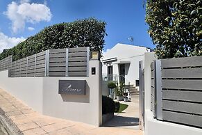 Sunlight Breeze Villa