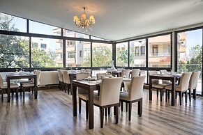 City Hotel Residence