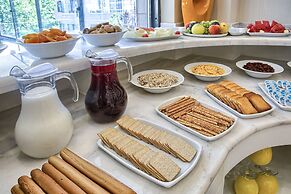 City Hotel Residence