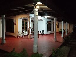 Sigiriya Rock Gate Resort