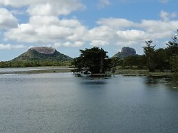 Sigiriya Rock Gate Resort