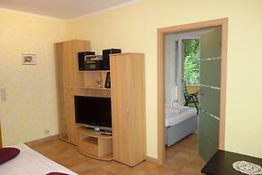 Tolstov-Hotels Big 2 Room Roßstrasse Apartment