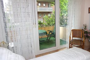 Tolstov-Hotels Big 2 Room Roßstrasse Apartment