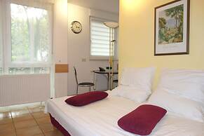 Tolstov-Hotels Big 2 Room Roßstrasse Apartment