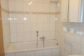 Tolstov-Hotels Big 2 Room Roßstrasse Apartment