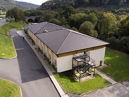 Woodenbridge Hotel