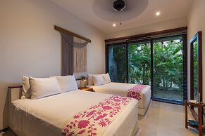 Marea Beachfront Villas