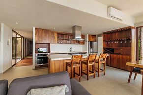 Marea Beachfront Villas