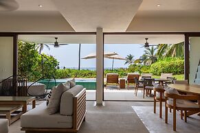 Marea Beachfront Villas