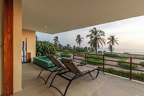 Marea Beachfront Villas