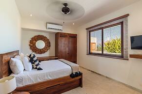 Marea Beachfront Villas