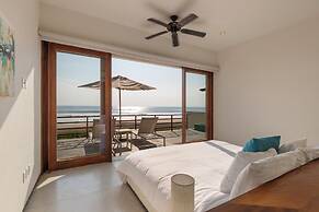Marea Beachfront Villas