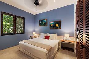 Marea Beachfront Villas