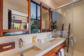 Marea Beachfront Villas