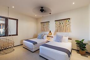 Marea Beachfront Villas