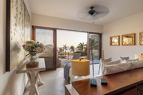 Marea Beachfront Villas