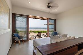 Marea Beachfront Villas
