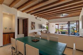 Marea Beachfront Villas