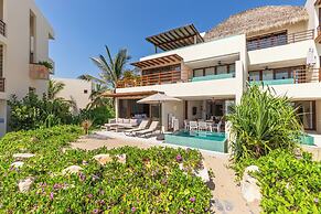 Marea Beachfront Villas