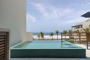 Marea Beachfront Villas