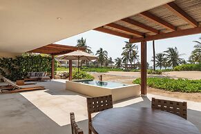 Marea Beachfront Villas