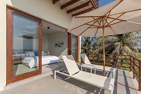 Marea Beachfront Villas