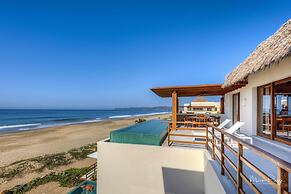 Marea Beachfront Villas