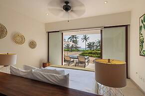 Marea Beachfront Villas