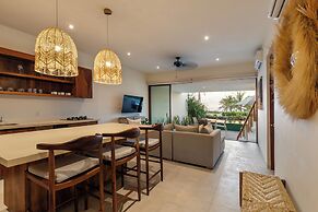 Marea Beachfront Villas