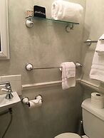 Far View - A Bed & Breakfast Estate