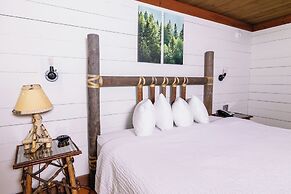 Drummond Island Resort