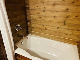 Drummond Island Resort