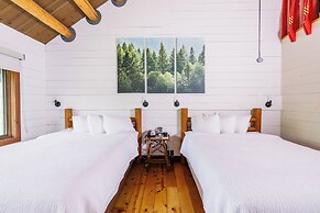 Drummond Island Resort