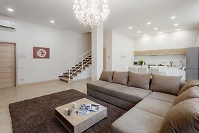 Arcadia Villa
