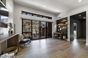 LaFave: Luxury Rentals at Zion
