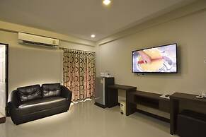 Gold Airport Suites