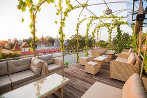 Palace Gate Hotel & Resort By EHM