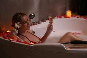 Palace Gate Hotel & Resort By EHM