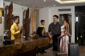 Palace Gate Hotel & Resort By EHM