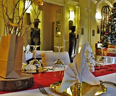 Palace Gate Hotel & Resort By EHM